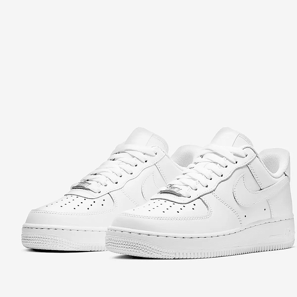 Women’s Nike Air Force 1 Size 7.5